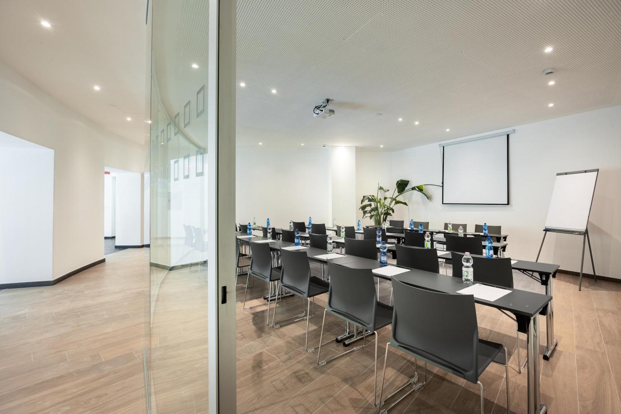 Ih Hotels Milano Centrale Eksteriør bilde